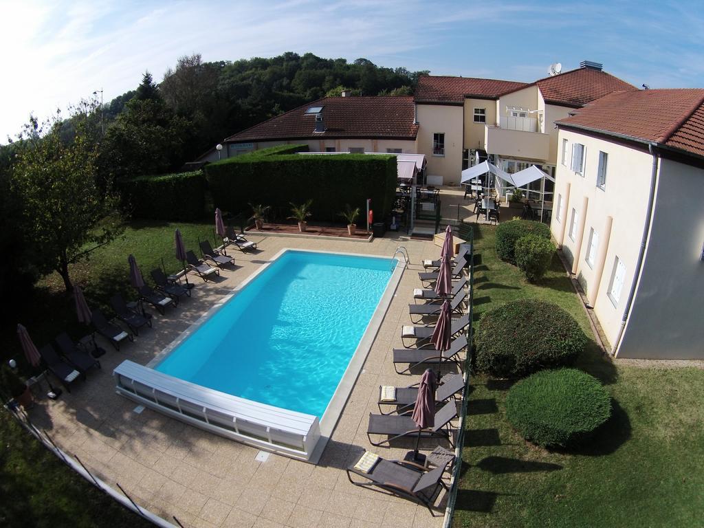 Hôtel La Bérangère Pérouges Exterior foto